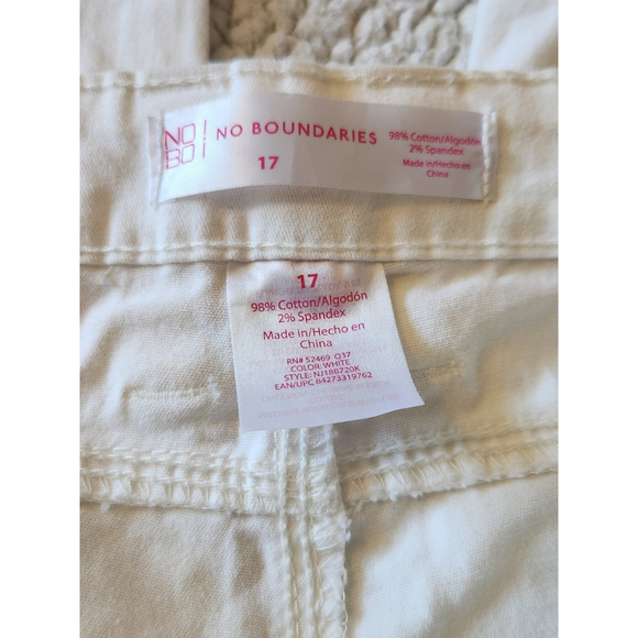 No Boundaries denim cotton blend white high-rise straight-leg jeans - Picture 7 of 9
